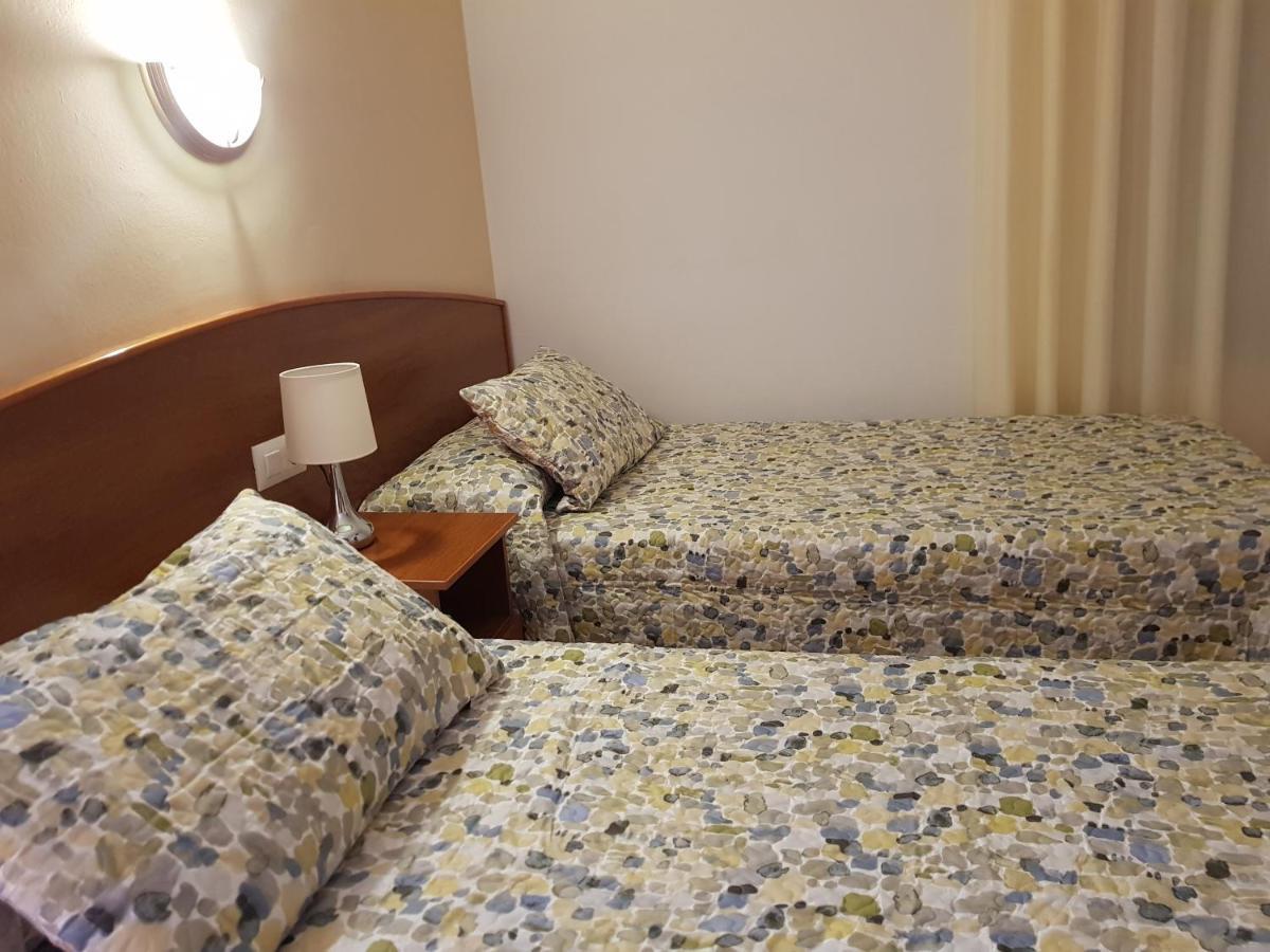 滨海略雷特 玛丽旅馆酒店 外观 照片